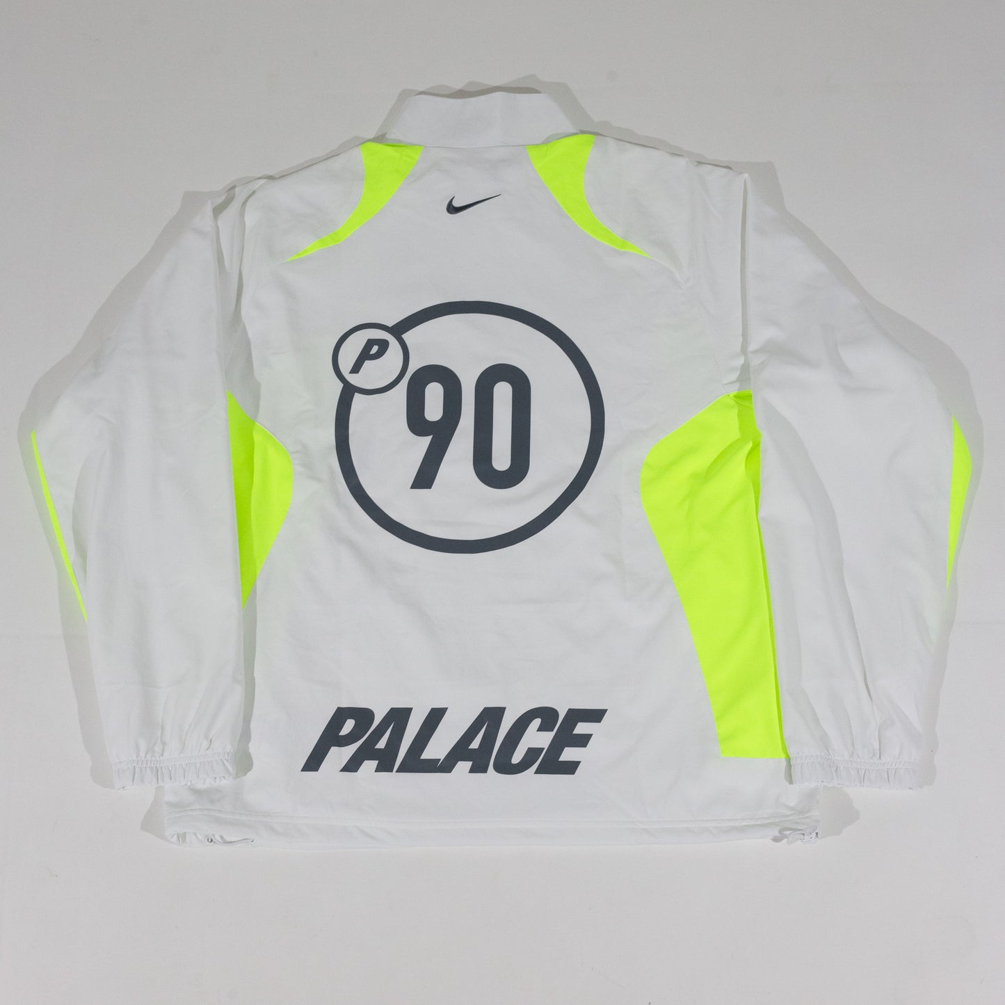 Conjunto Palace Skateboards x Nike - Total 90 ‘P90’ Branco