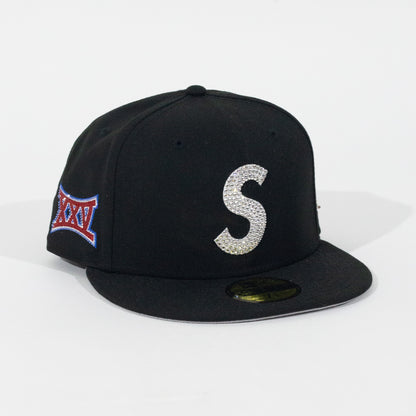 Bone Supreme x Swarovski S Logo New Era Preto 7 3/8