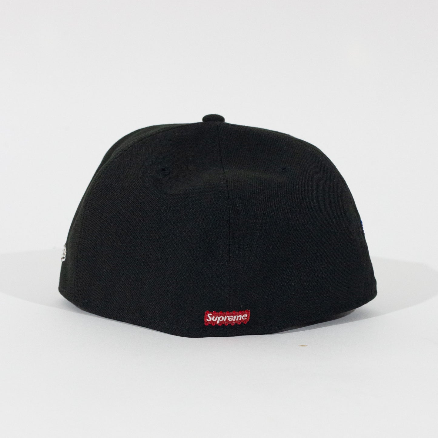 Bone Supreme x Swarovski S Logo New Era Preto 7 3/8