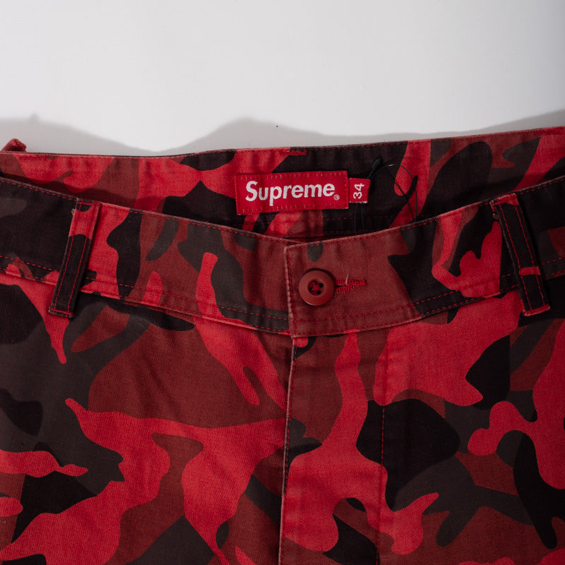 Calça Supreme Cargo Vermelha Camuflada