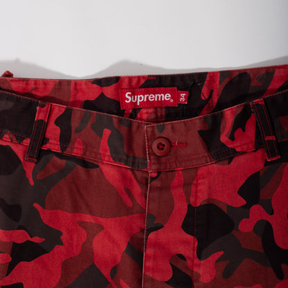 Calça Supreme Cargo Vermelha Camuflada