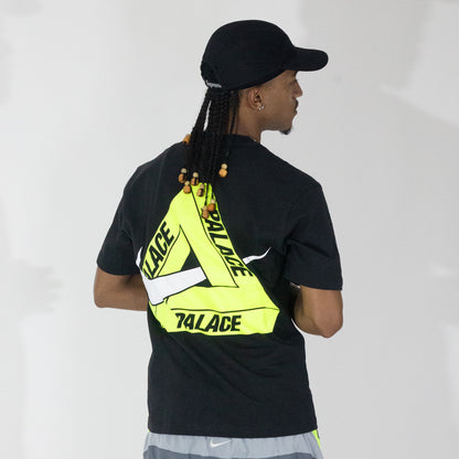 Camiseta Palace Skateboards x Nike Preta