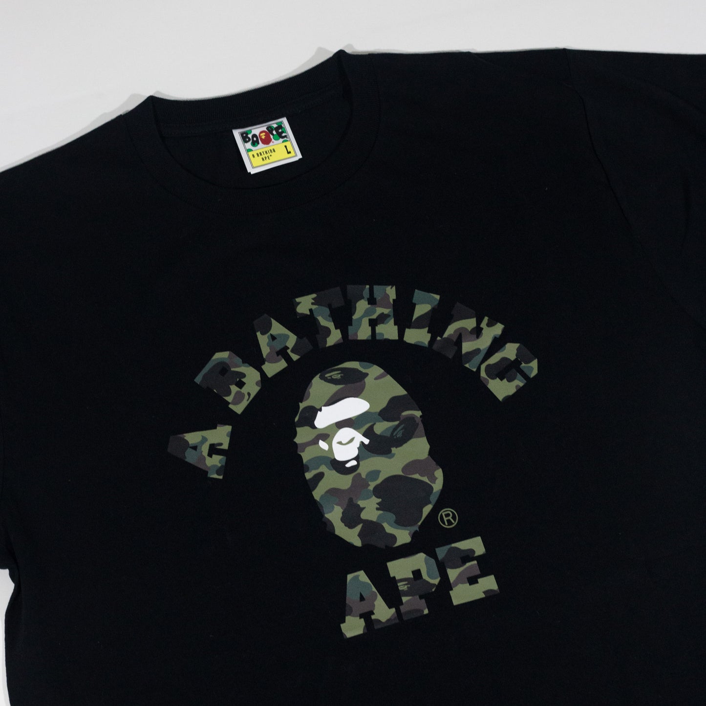 Camiseta BAPE 1st Camo College Preta