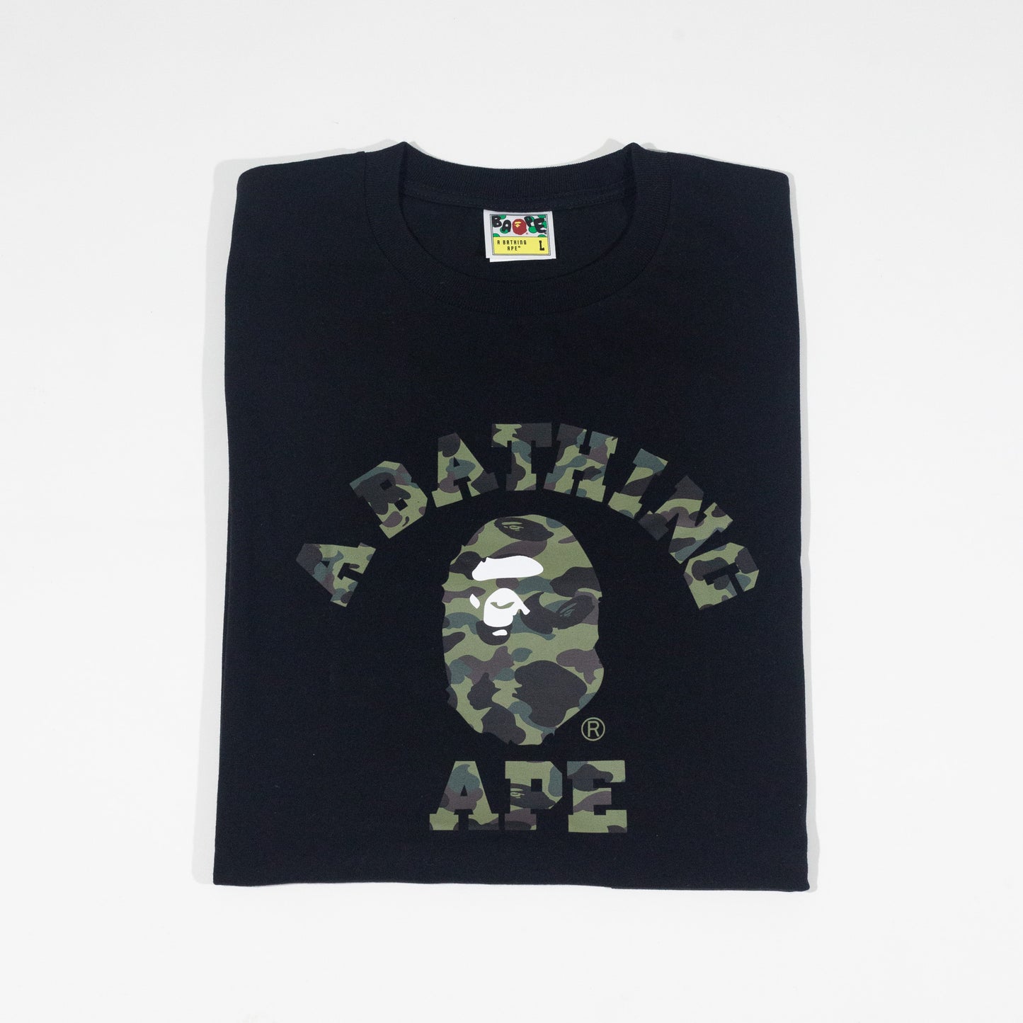 Camiseta BAPE 1st Camo College Preta