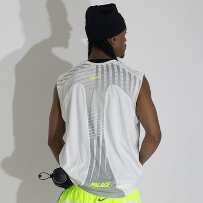 Regata Palace Skateboards x Nike - Total 90 ‘P90’ branca