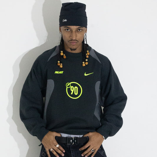 Crewneck Palace Skateboards x Nike - Total 90 ‘P90’ preto