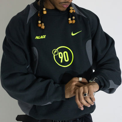 Crewneck Palace Skateboards x Nike - Total 90 ‘P90’ preto
