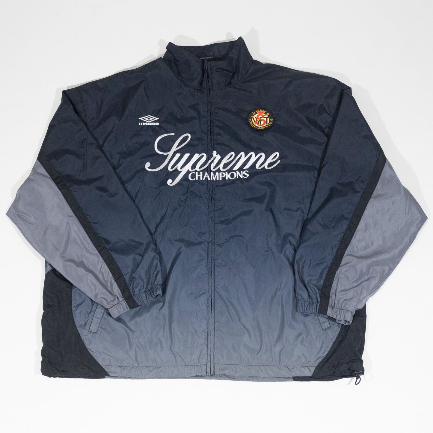 Conjunto Supreme x Umbro Track Gradient Preto
