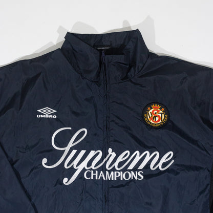 Conjunto Supreme x Umbro Track Gradient Preto
