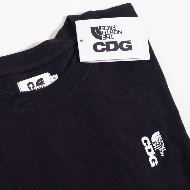 Camiseta The North Face x Comme Des Garçons