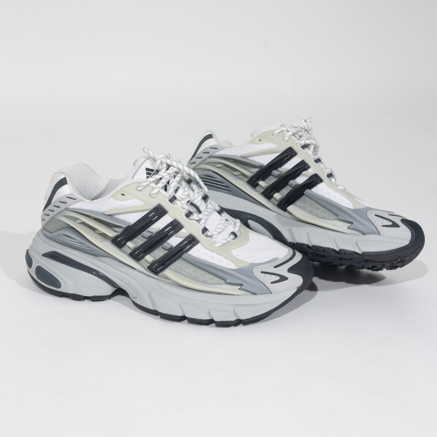 Adidas x Pharrell Williams -Adistar Jellyfish Solid Grey Clear Onix