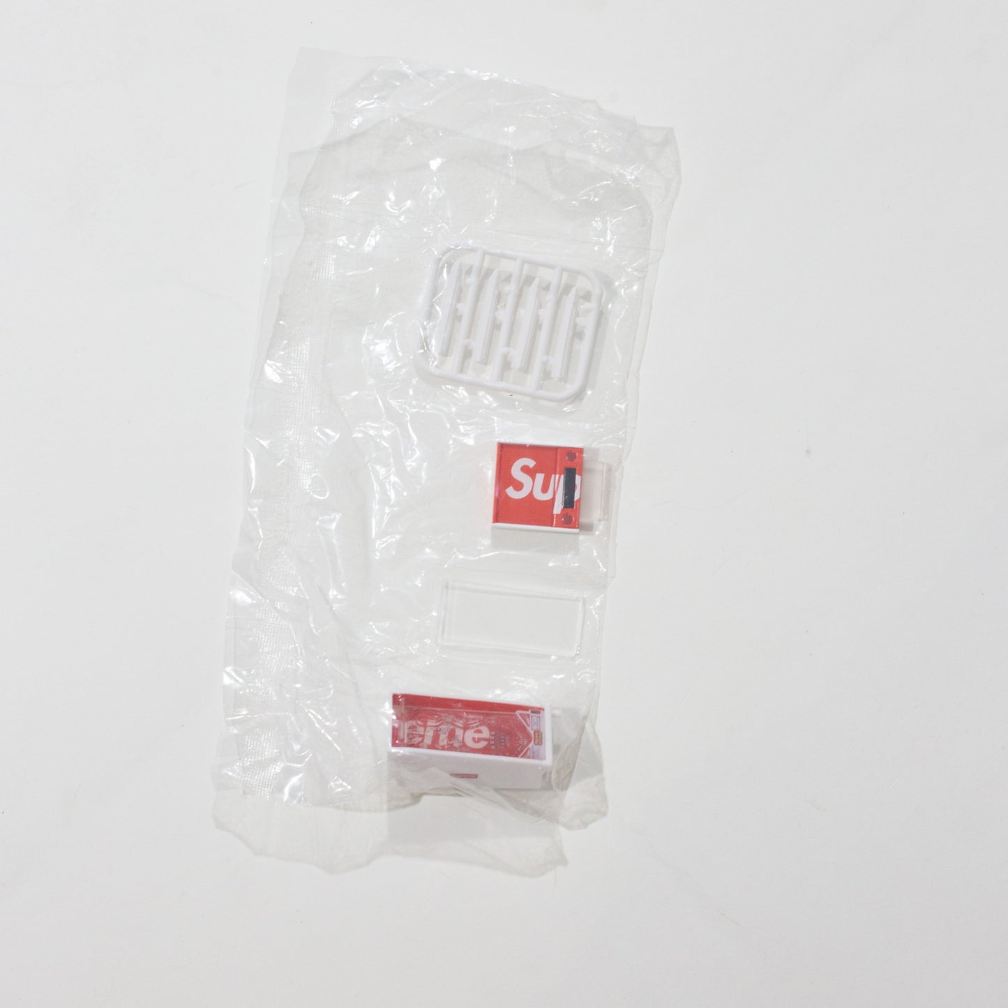 Gashapon Supreme - souvenir (SURPRESA)