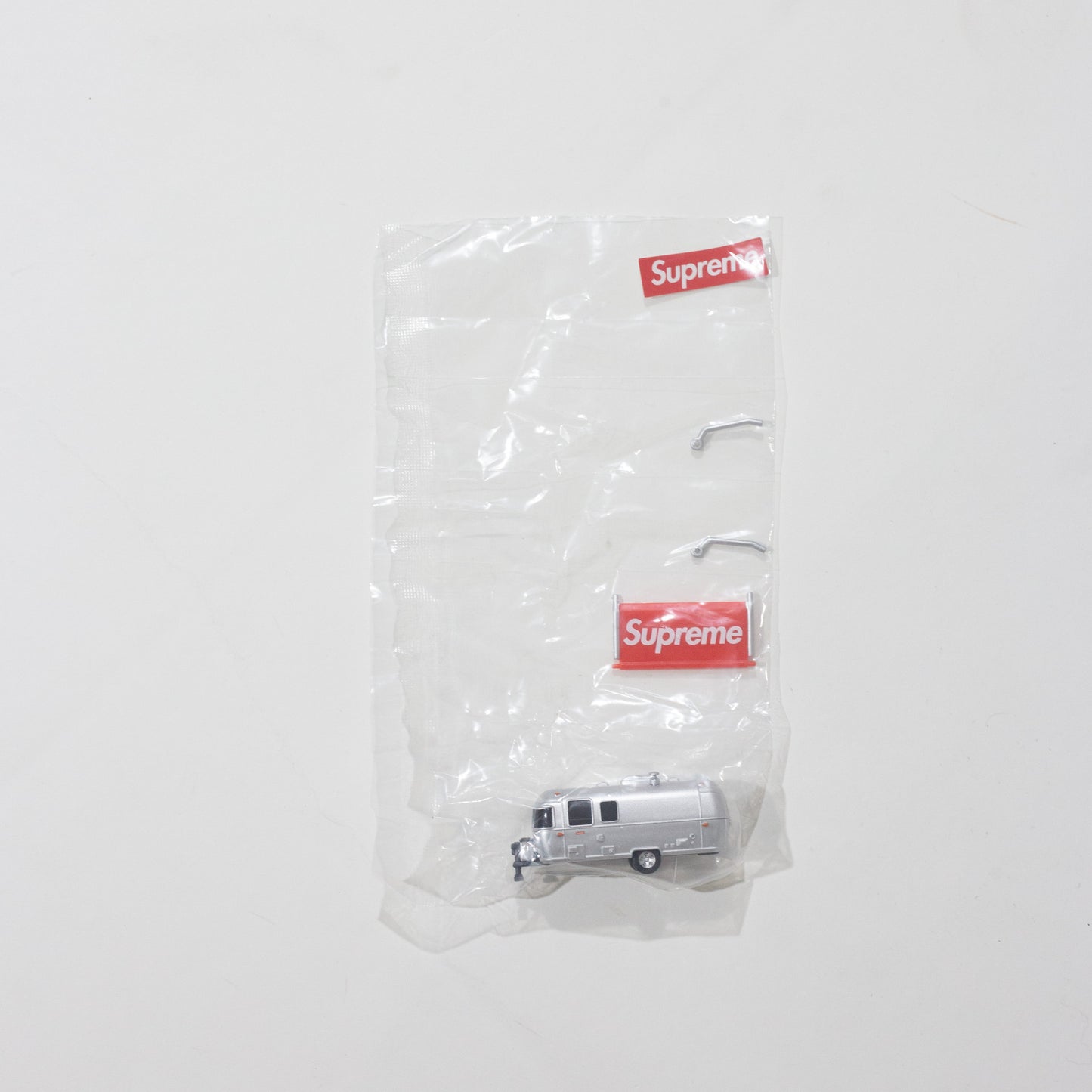 Gashapon Supreme - souvenir (SURPRESA)