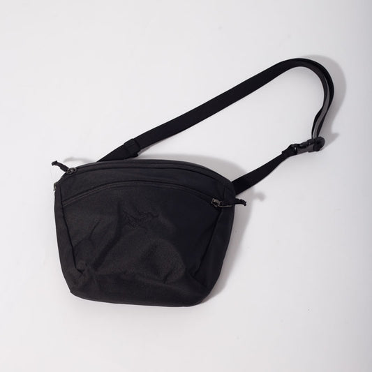 Shoulder Bag Arc'teryx Pequena