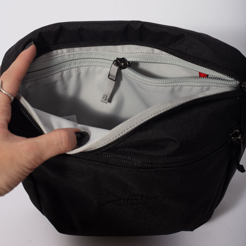 Shoulder Bag Arc'teryx Pequena