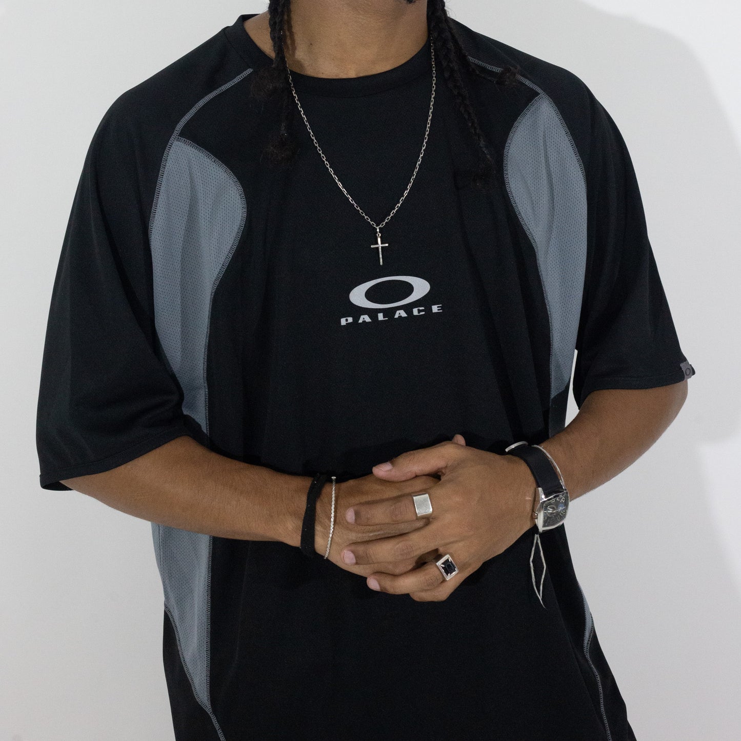 Jersey Palace x Oakley Preta