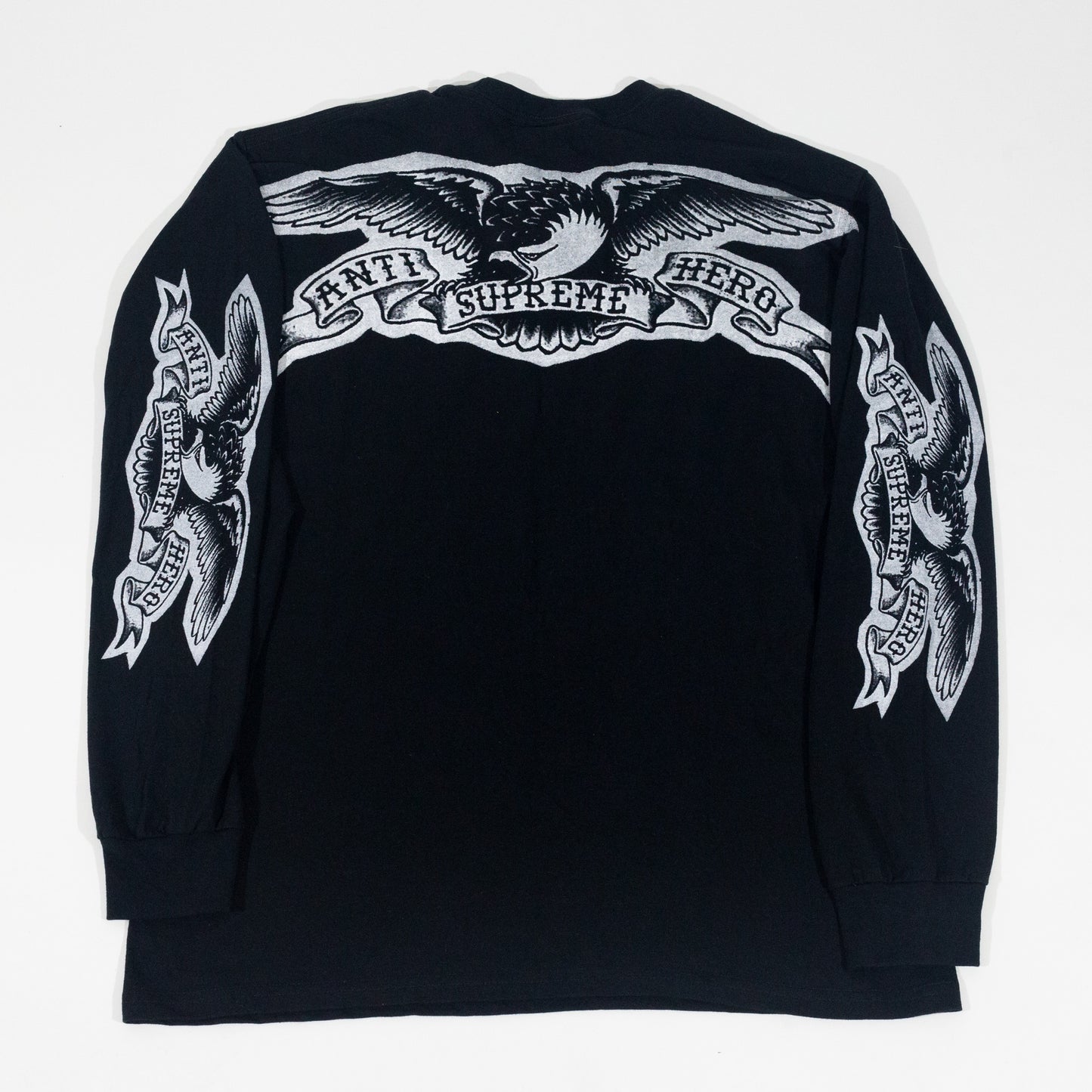 Camiseta Supreme x Anti Hero Manga Longa