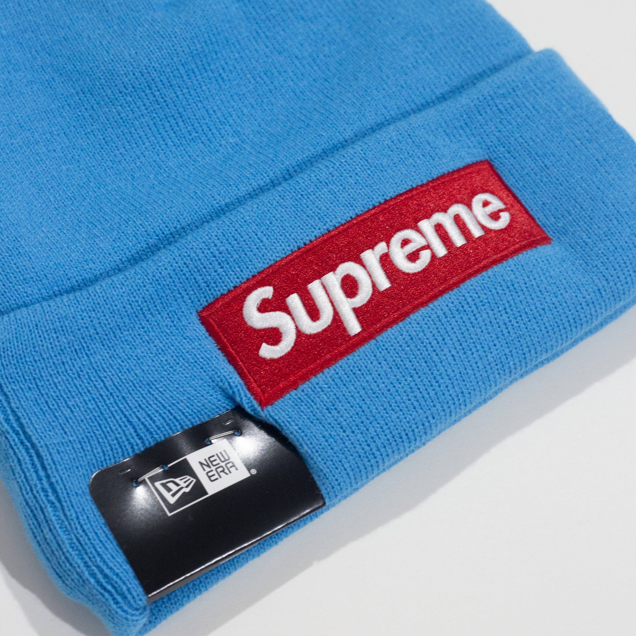 Touca Supreme Box Logo x New Era Cyan – Anota o kit
