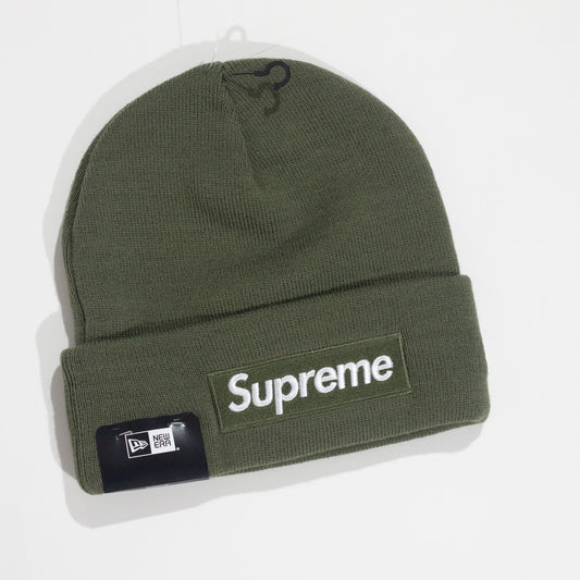 Touca Supreme Box Logo x New Era Olive
