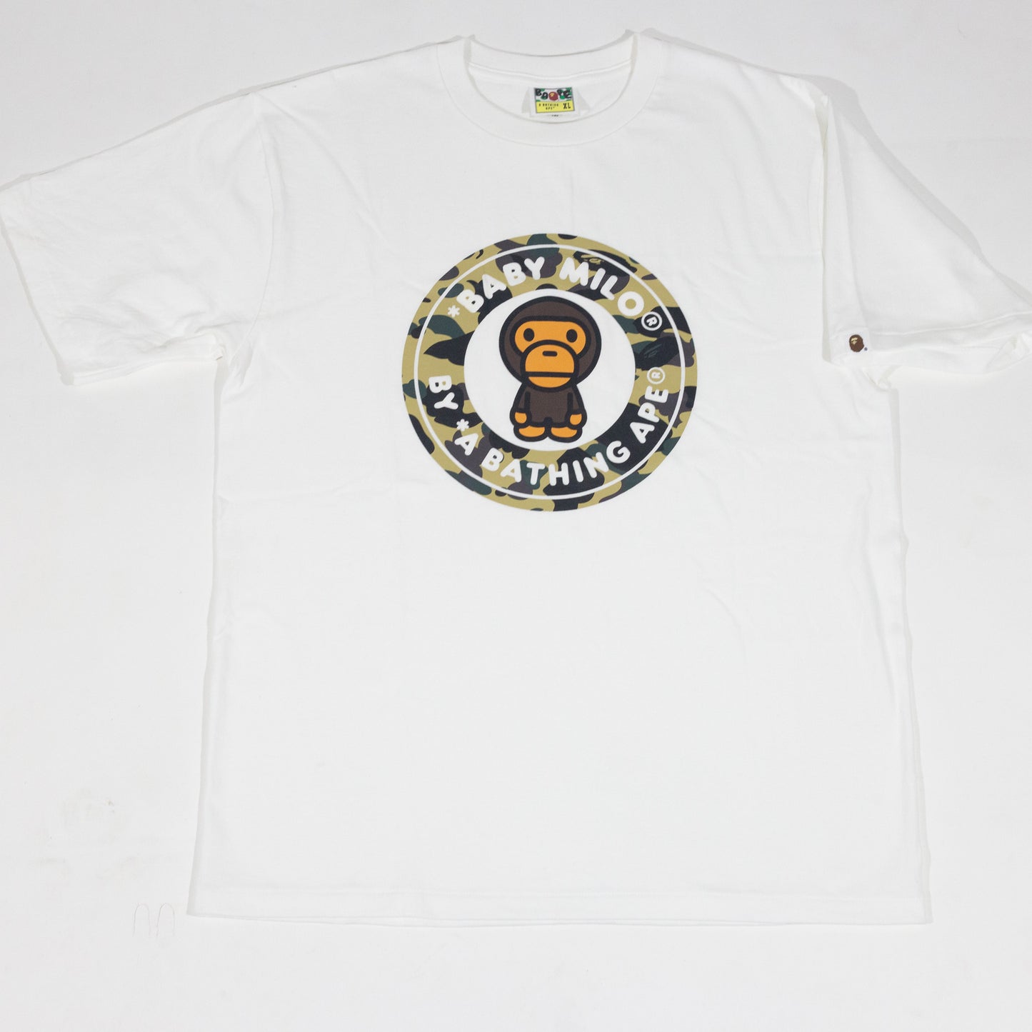 Camiseta BAPE Camoilo Busy Works Branca e Amarelo