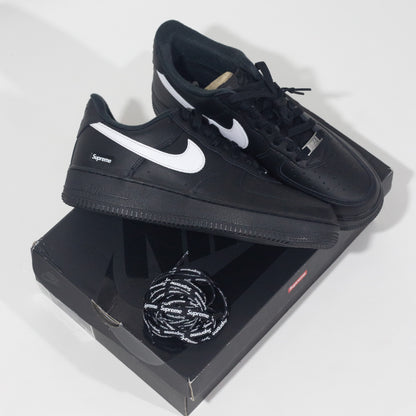 Nike Air Force x Supreme Preto