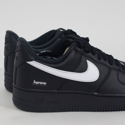 Nike Air Force x Supreme Preto