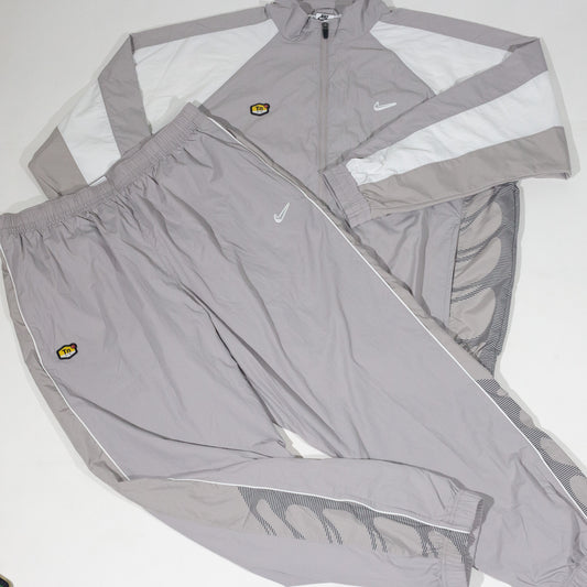 Conjunto Nike TN