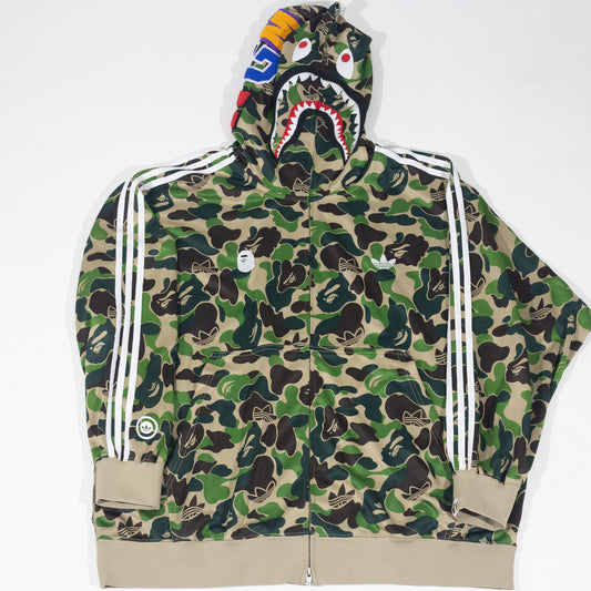 Jaqueta BAPE x Adidas Shark