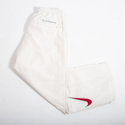 Calça Supreme x Nike