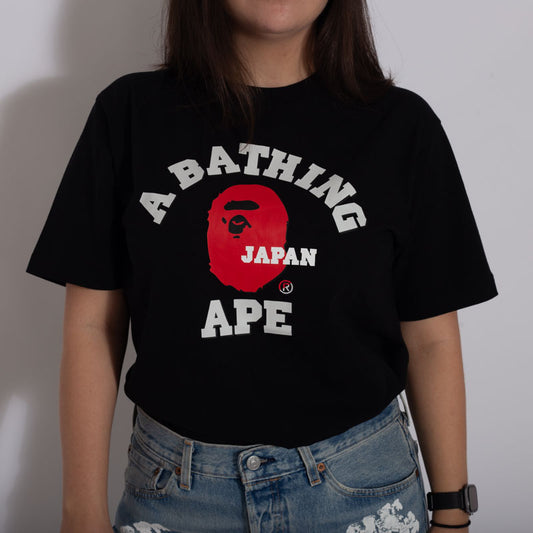 Camiseta BAPE College Tee Japan
