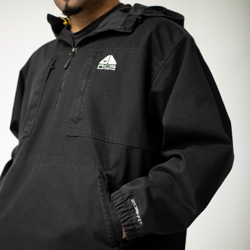 Jaqueta Nike ACG x Supreme Preta