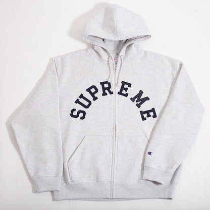 Jaqueta Supreme x Champion Cinza