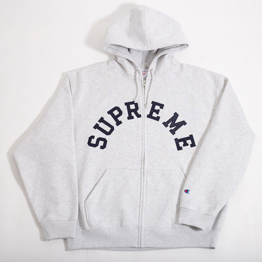 Jaqueta Supreme x Champion Cinza